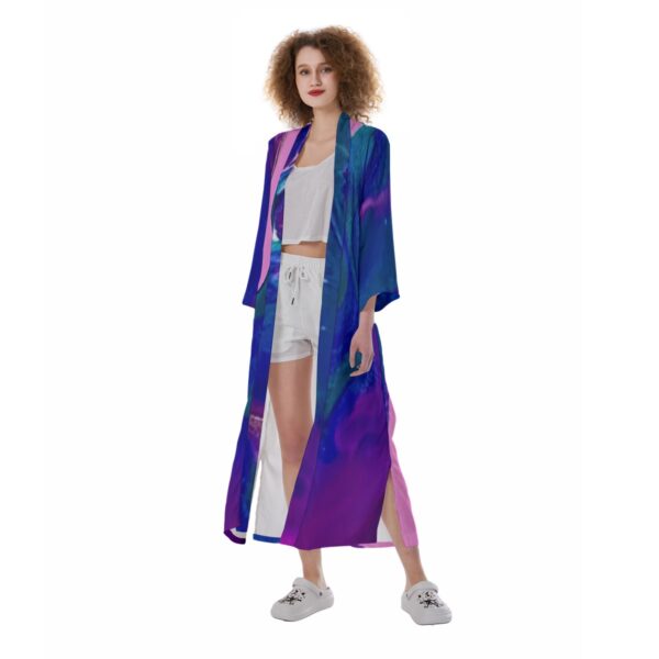 Woman in purple and blue long kimono.