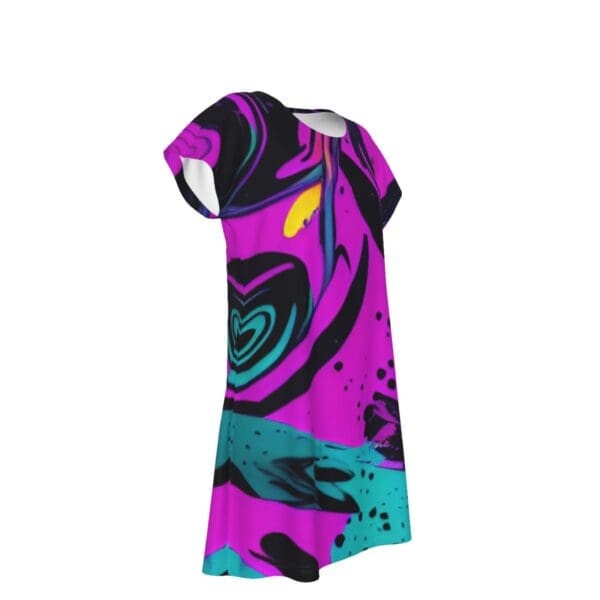 Abstract print women's short sleeve dress.
